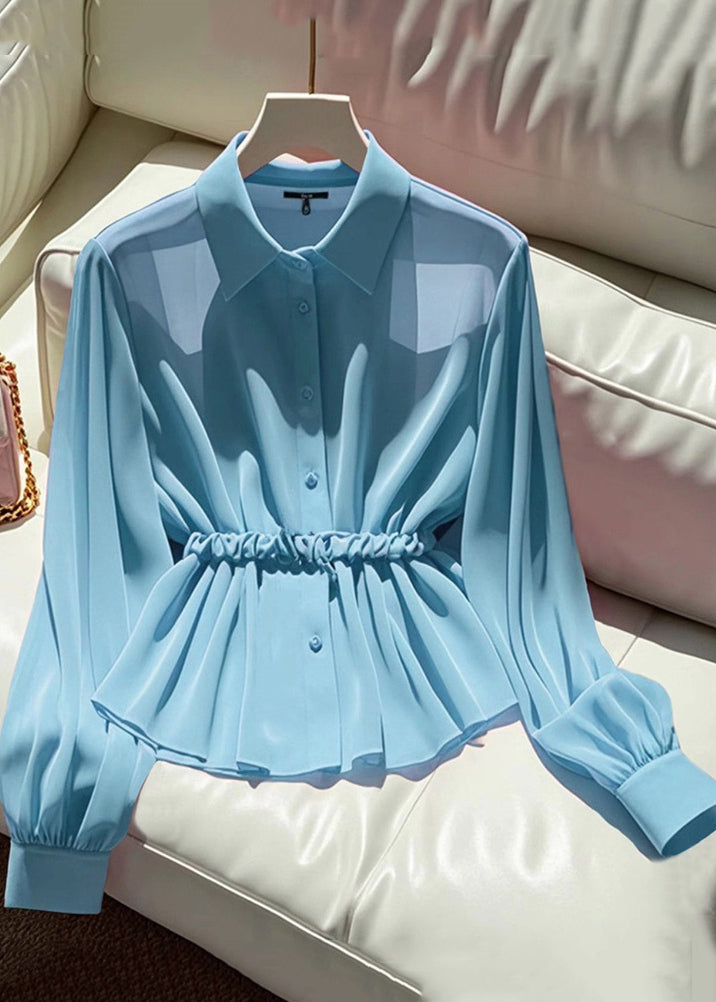 Classic Vintage Blouse with a Flattering Fit