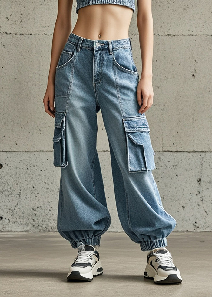 Effortlessly Elegant Pants with a Timeless Design