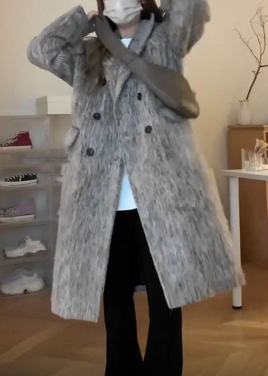 Elegantly Styled Coat for Everyday Wear