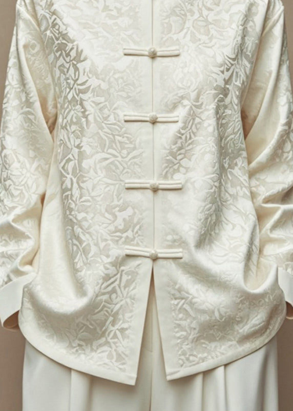 Classic Vintage Coat with a Flattering Fit