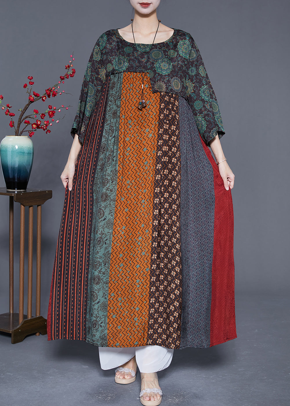 Classic Vintage & Enduringly Stylish Dress