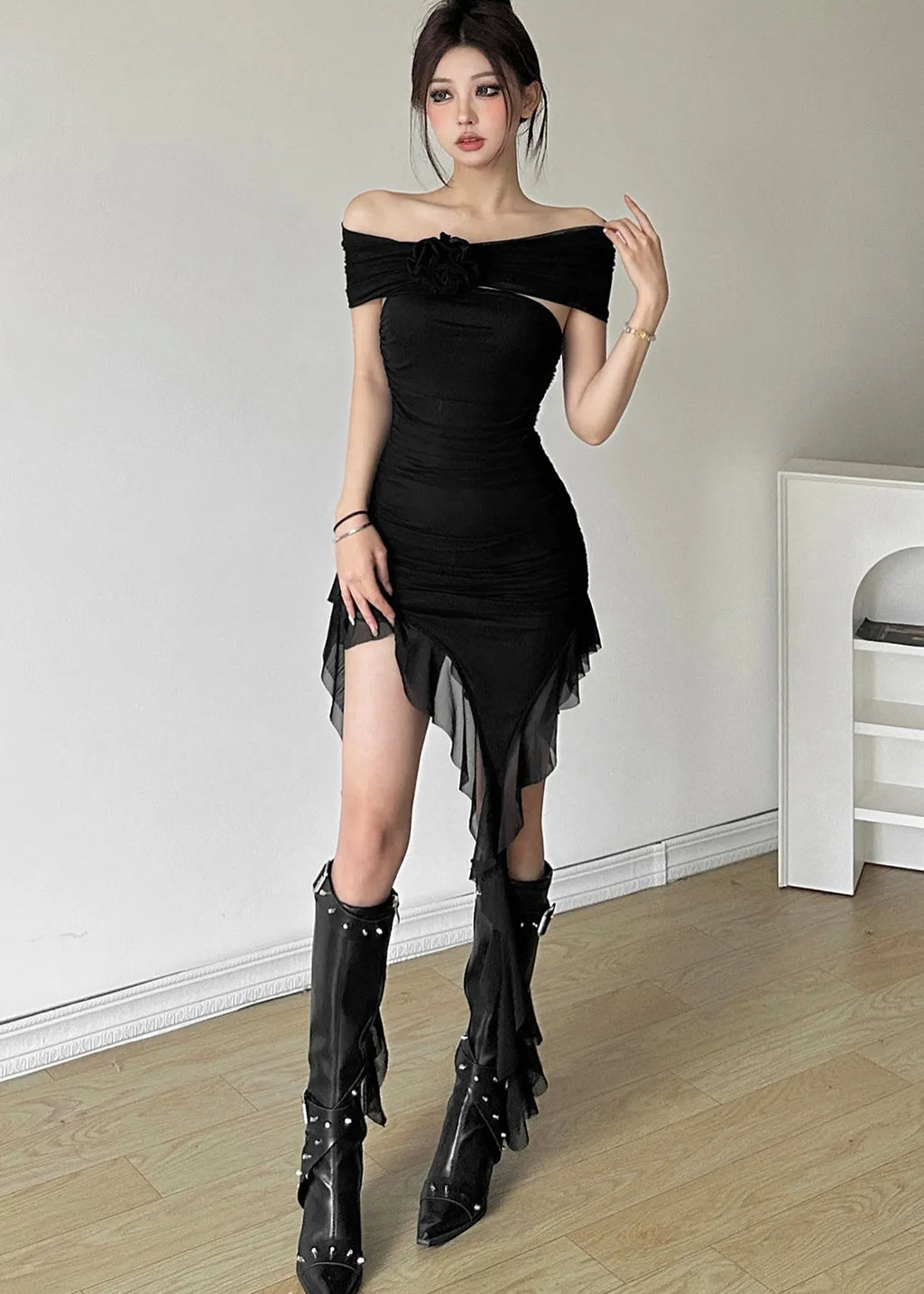 Polished Dress with an Effortless Classic Look