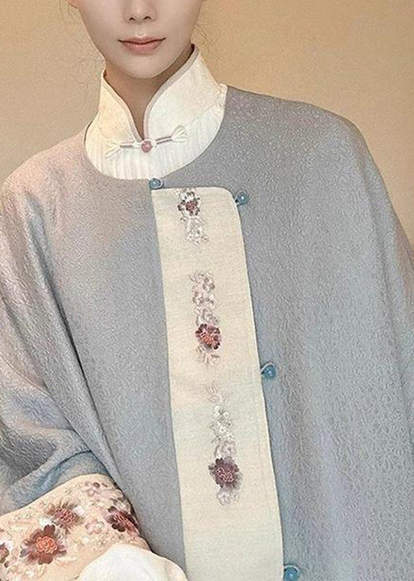 Gracefully Styled Jacket for Any Occasion