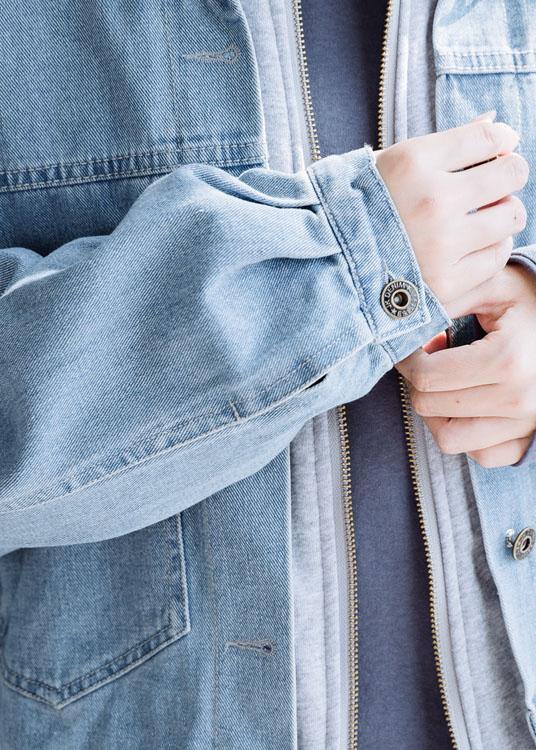 Sophisticated Coat with a Clean Classic Look