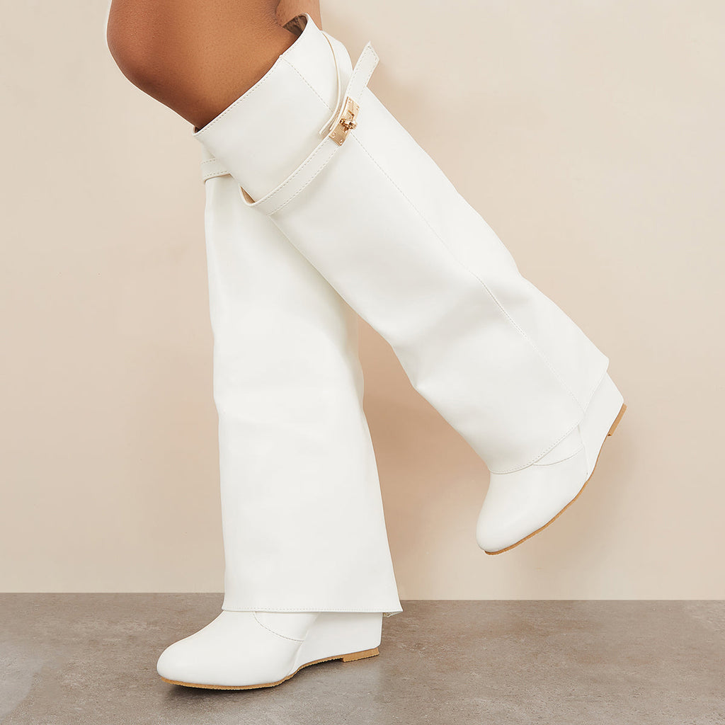 Graceful Orthopedic Boots for Modern Look