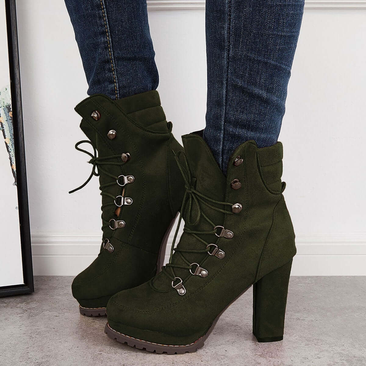 Chic Orthopedic Boots with Unique Design