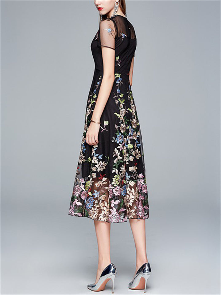 Gracefully Styled Dress for Any Occasion