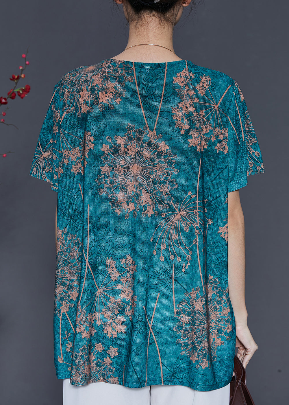 Effortlessly Elegant Shirt with a Timeless Design