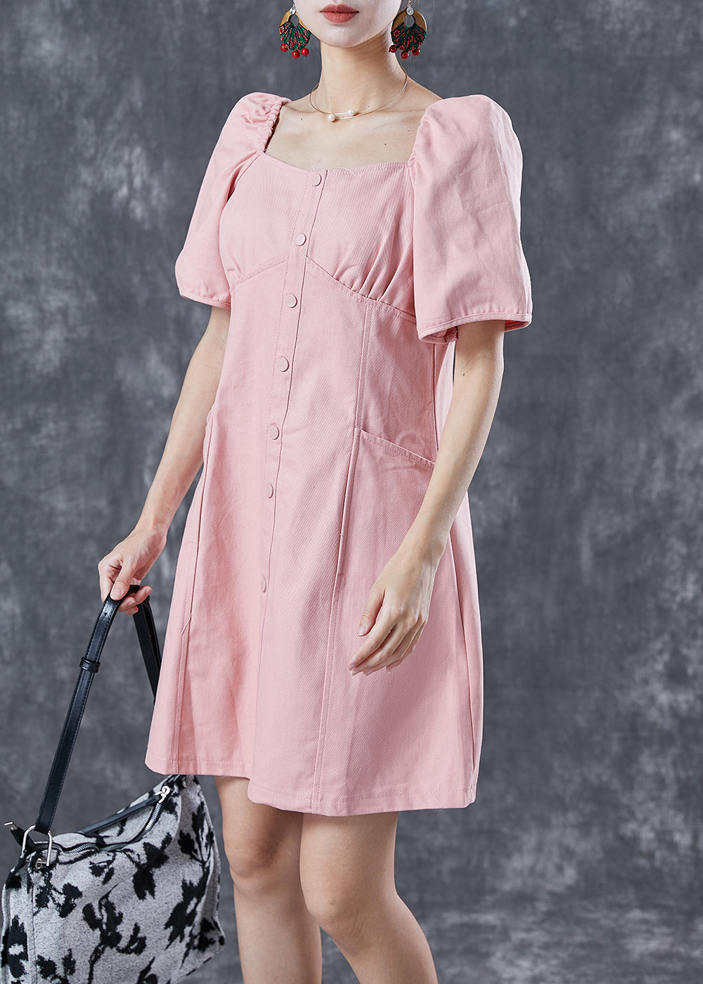 Beautifully Crafted Dress in a Classic Style
