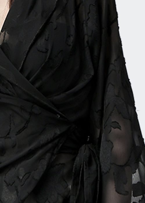 Classic Vintage Blouse with a Flattering Fit
