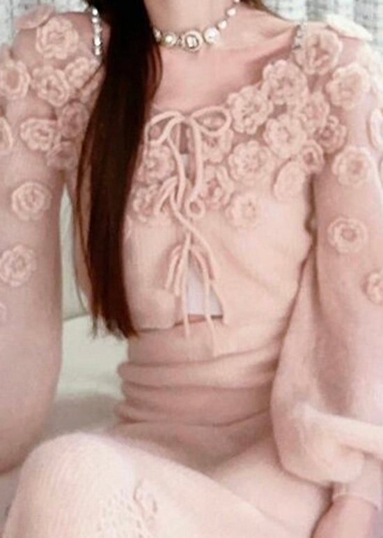 Classic Vintage Sweater with a Flattering Fit