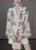 Classic Vintage Shirt with a Flattering Fit