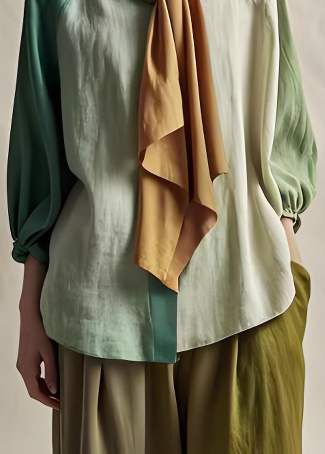 Sophisticated Blouse with a Clean Classic Look