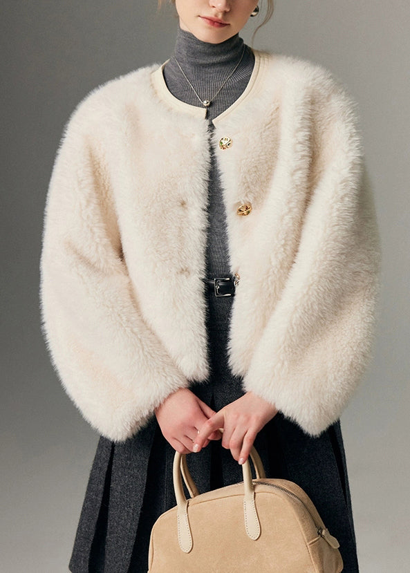 Classic Vintage & Enduringly Stylish Coat