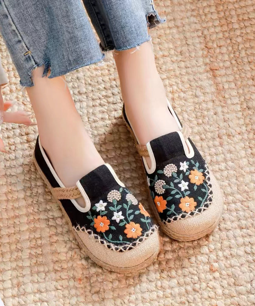 Graceful Orthopedic Shoes for Modern Look