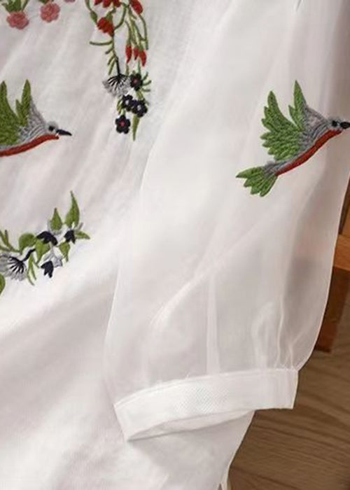 Classic Vintage Shirt with a Flattering Fit