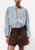 Well Tailored Coat with a Graceful Silhouette