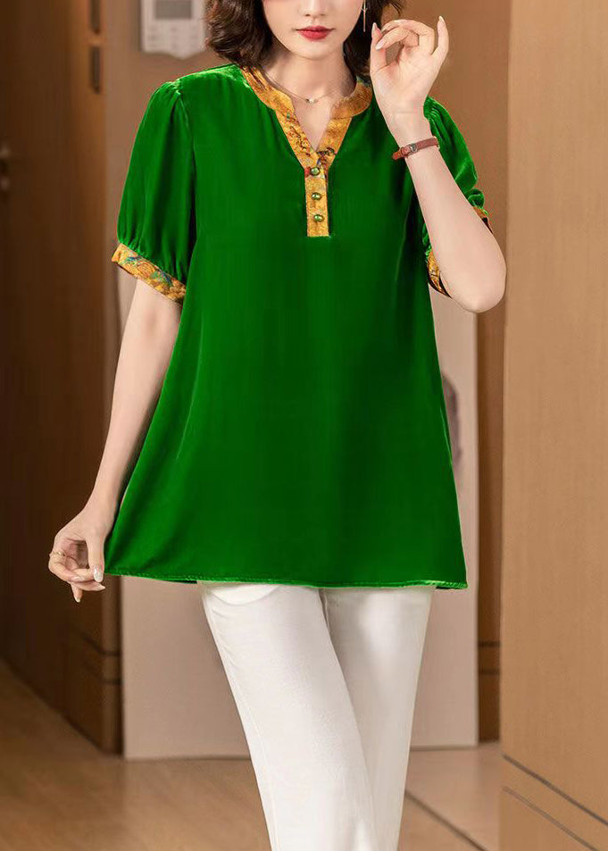 Well Tailored Blouse with a Graceful Silhouette