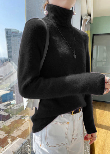 Beautifully Crafted Sweater in a Classic Style
