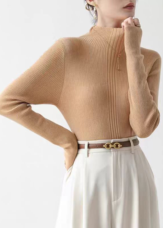 Classic Vintage Sweater with a Flattering Fit