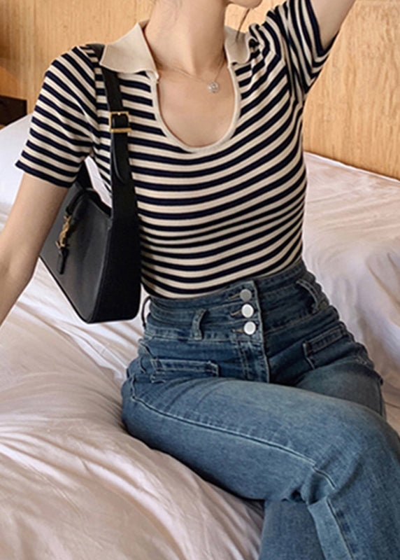 Effortlessly Elegant Top with a Timeless Design