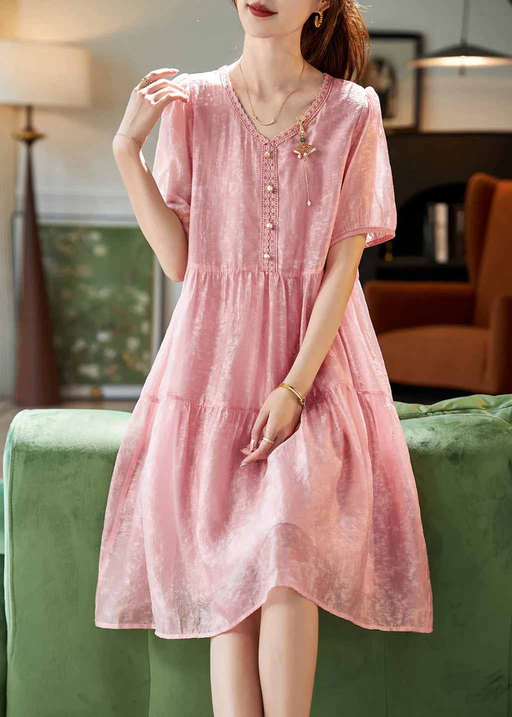 Beautifully Crafted Dress in a Classic Style