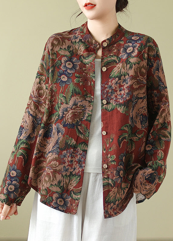Well Tailored Coat with a Graceful Silhouette