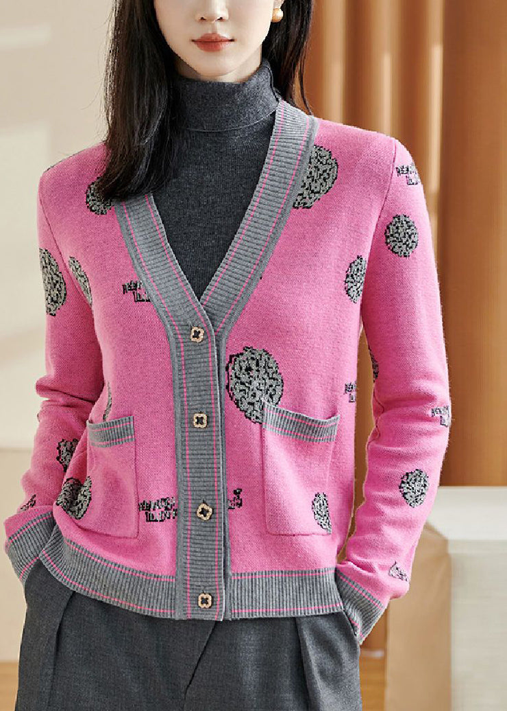 Classic Vintage Cardigan with a Flattering Fit