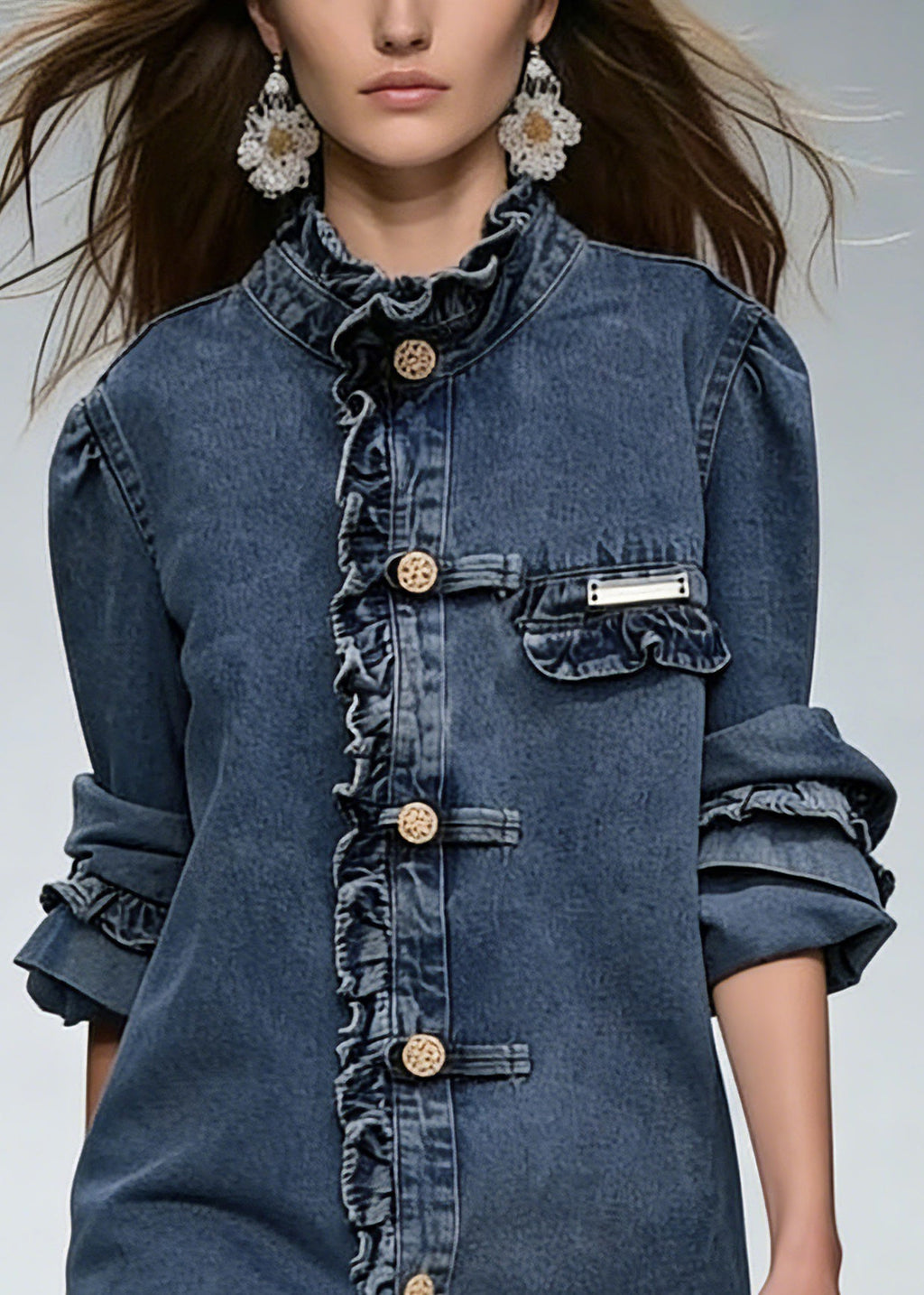 Beautifully Finished Coat in a Timeless Design