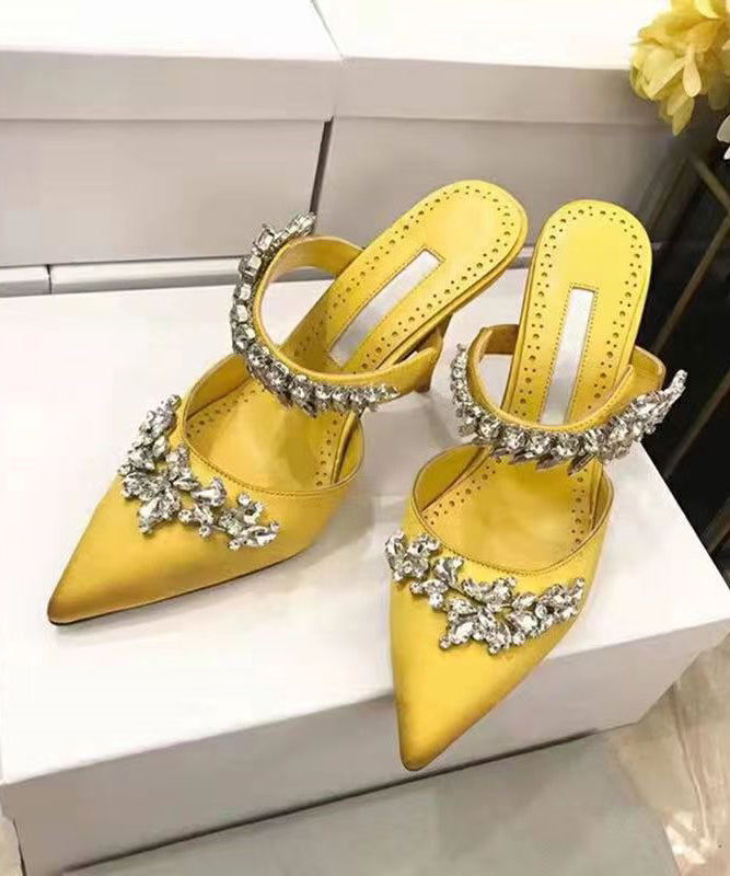 Graceful Orthopedic Sandals for Modern Look