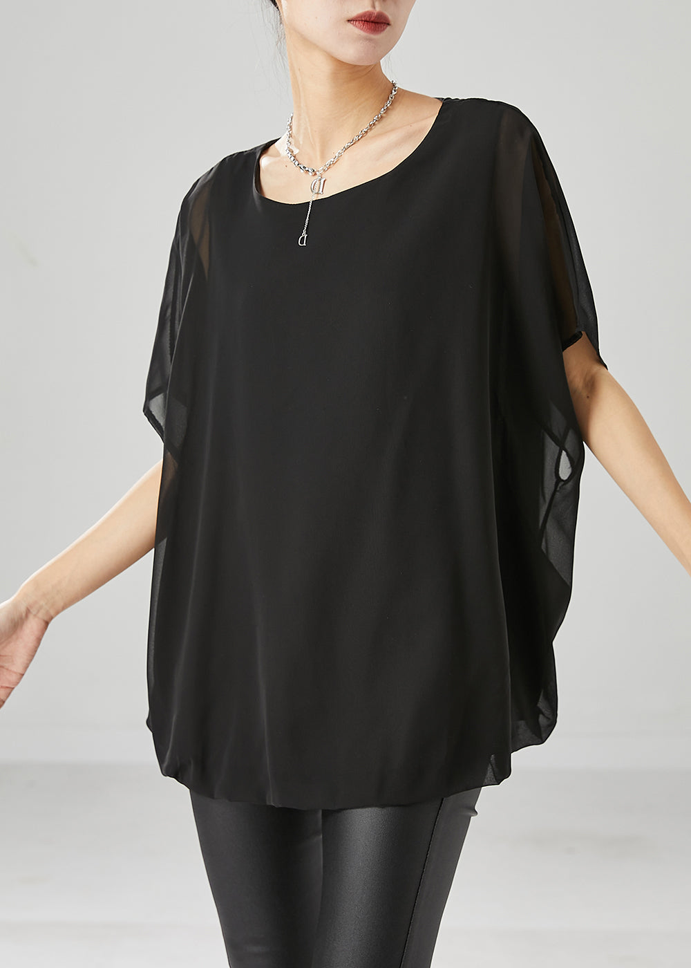 Beautifully Finished Top in a Timeless Design