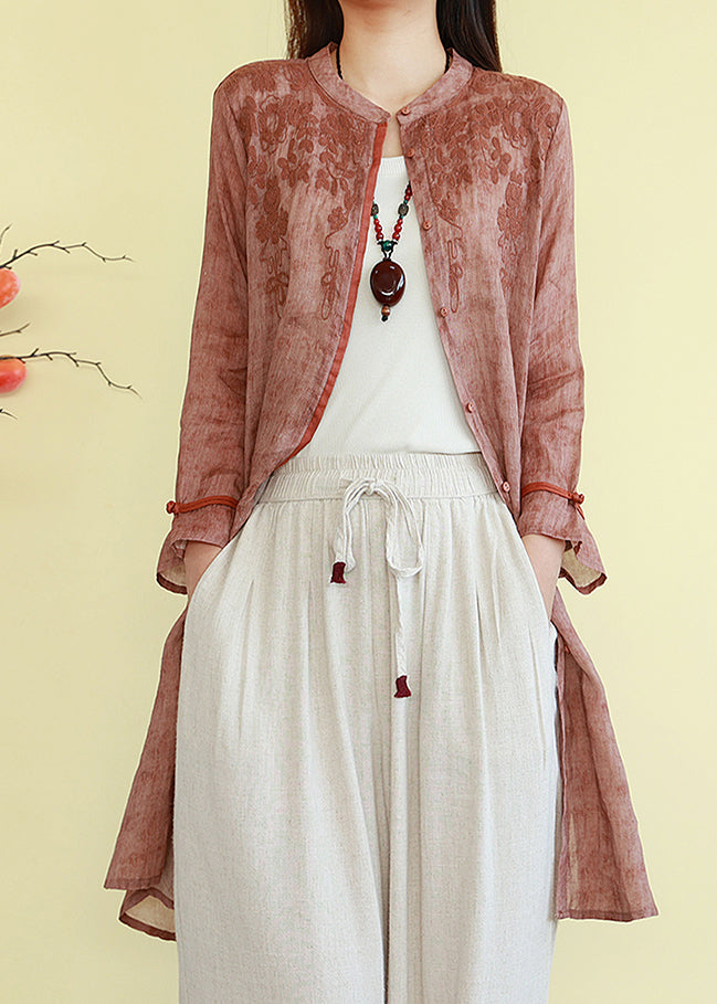 Classic Vintage Blouse with a Flattering Fit