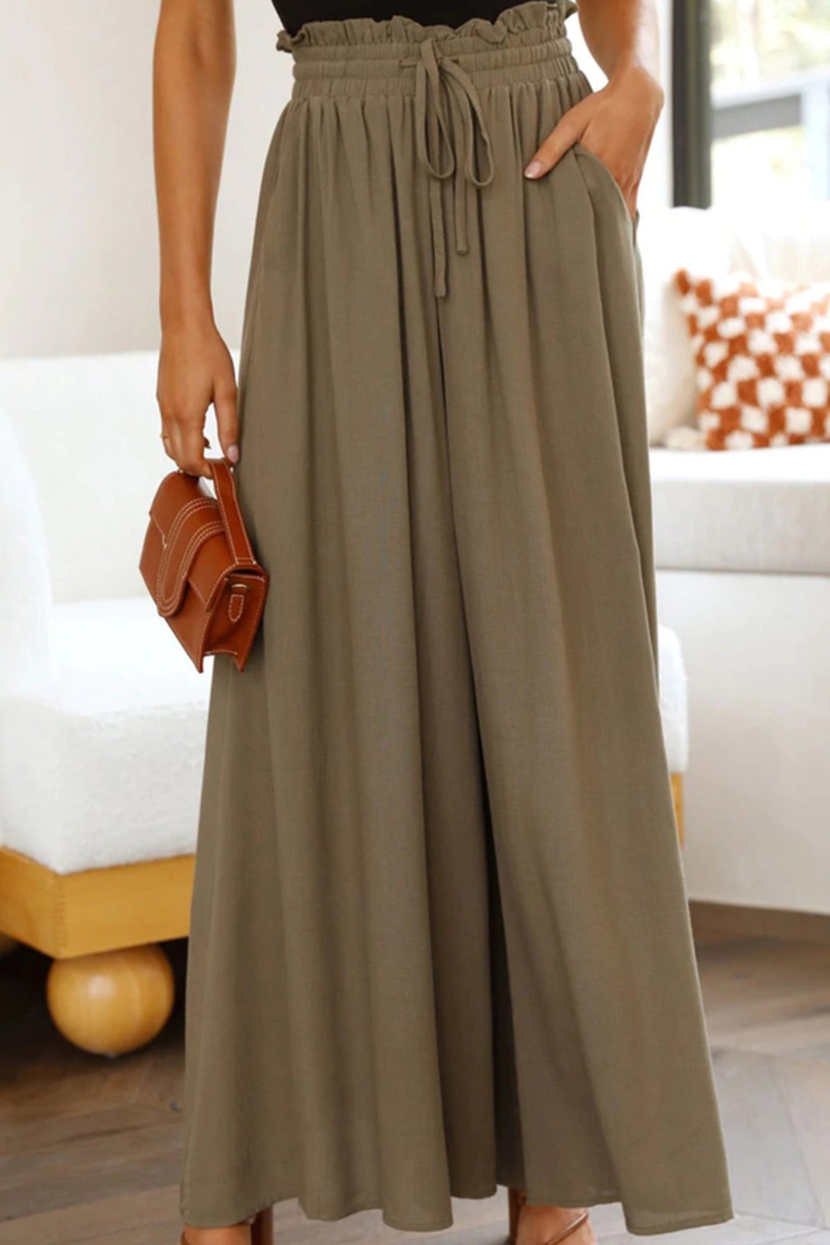 Gracefully Styled Pants for Any Occasion