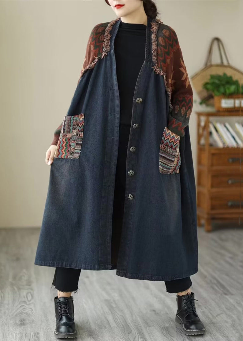 Well Tailored Coat with a Graceful Silhouette