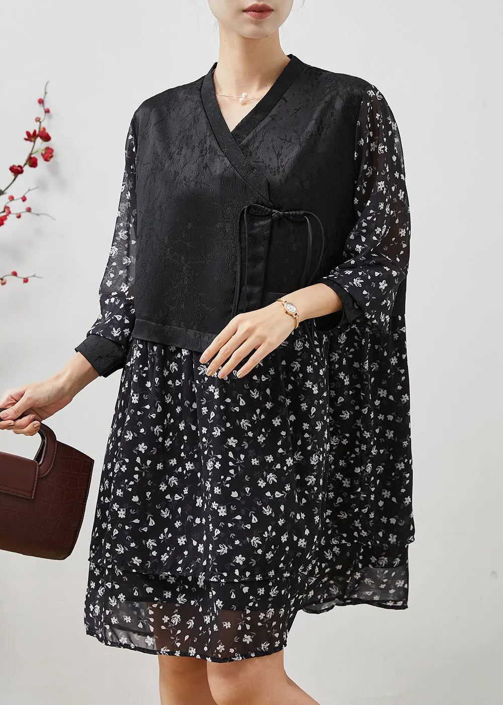 Gracefully Styled Dress for Any Occasion