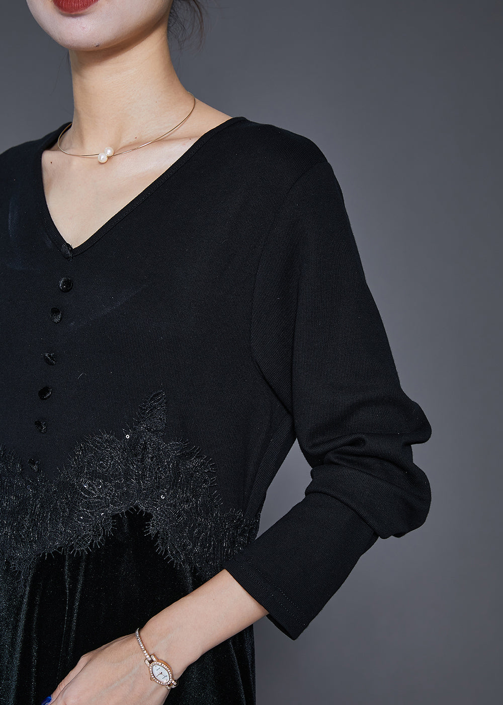 Classic Vintage Dress with a Flattering Fit