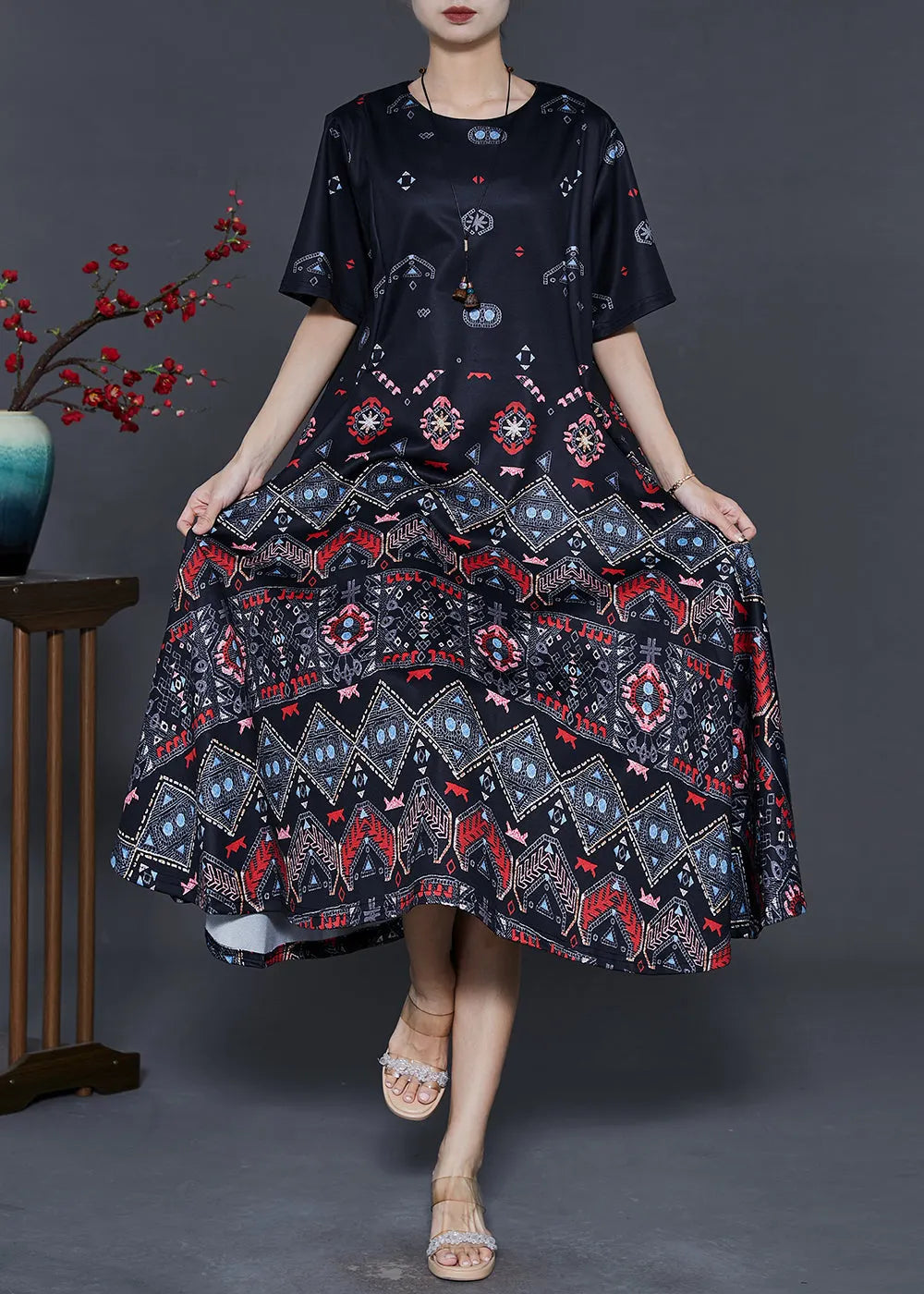 Gracefully Styled Dress for Any Occasion