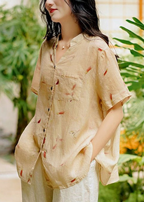 Well Tailored Top with a Graceful Silhouette