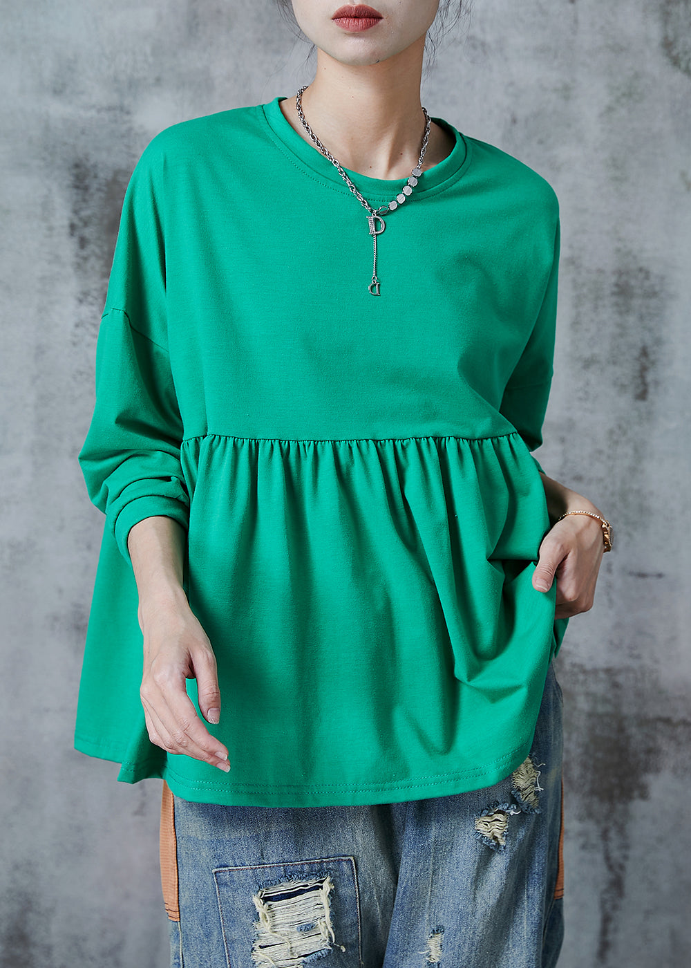 Classic Vintage Shirt with a Flattering Fit