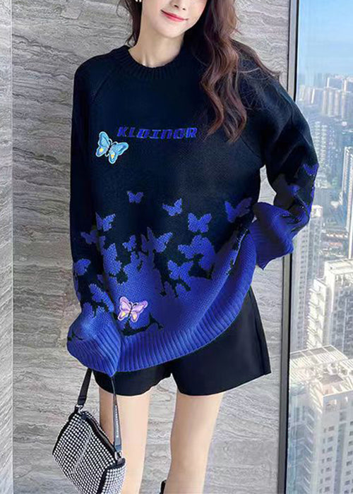 Classic Vintage Sweater with a Flattering Fit