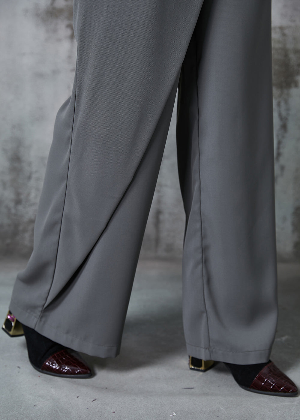 Elegantly Styled Pants for Everyday Wear