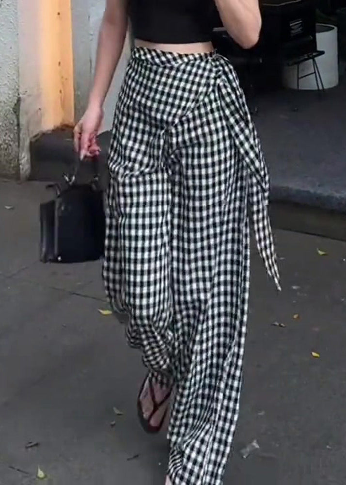 Classic Vintage Pants with a Flattering Fit