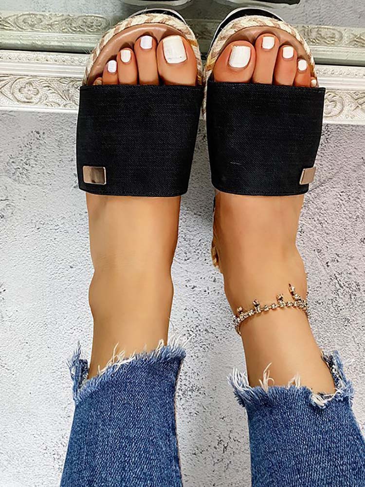 Chic Orthopedic Sandals with Unique Design