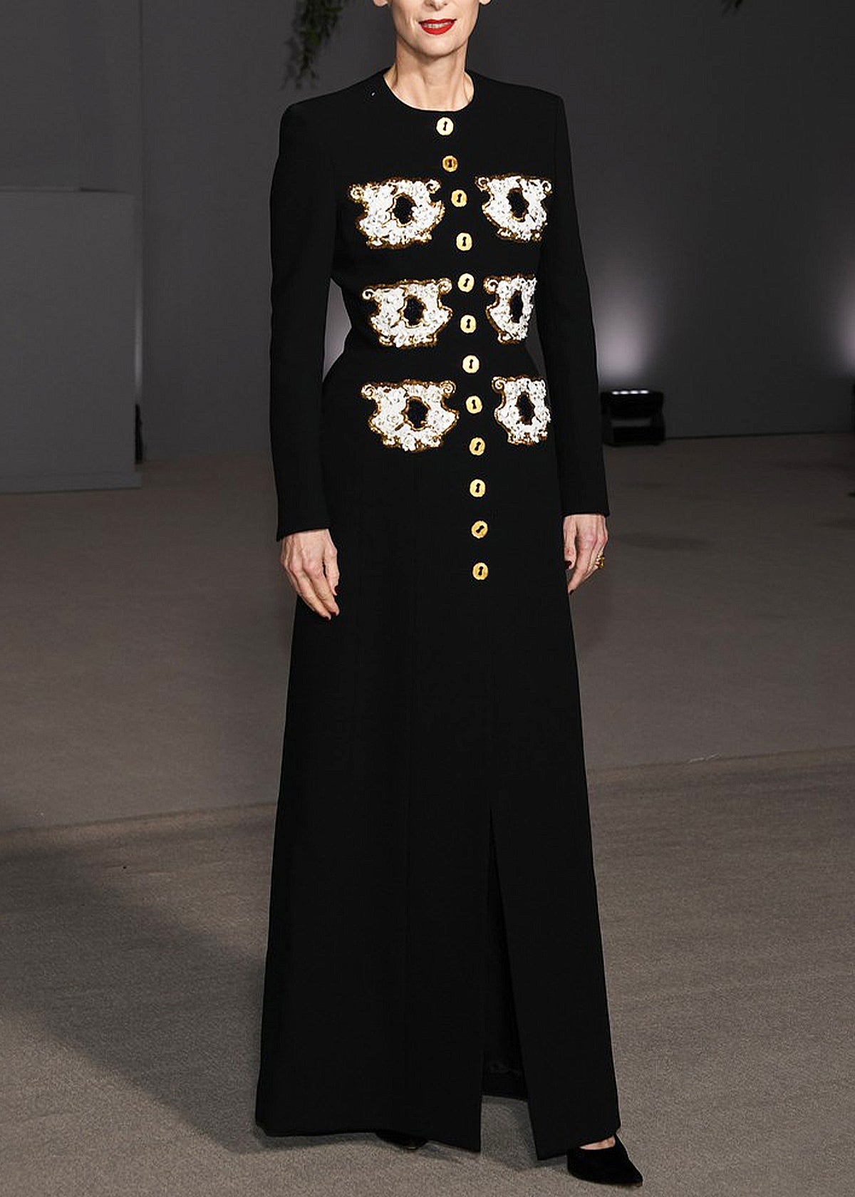 Effortlessly Elegant Coat with a Timeless Design