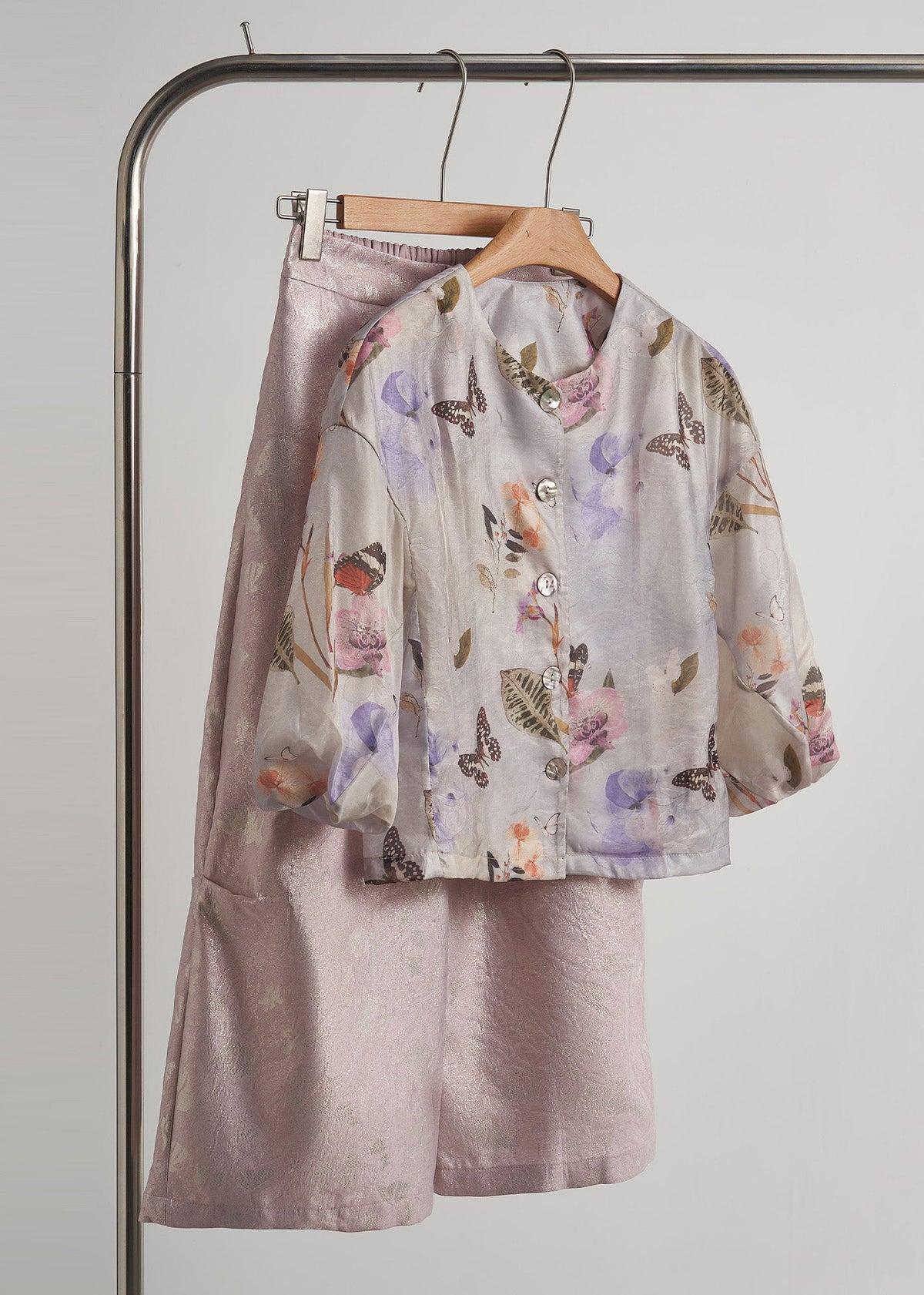 Beautifully Crafted Shirt in a Classic Style