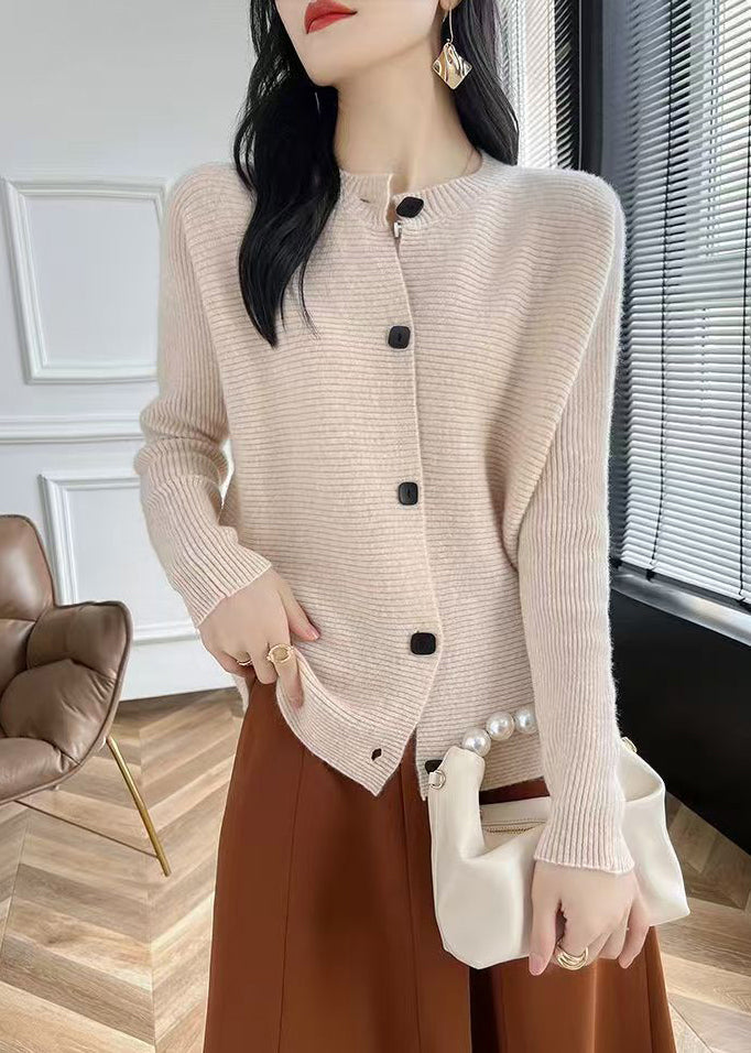 Beautifully Finished Cardigan in a Timeless Design