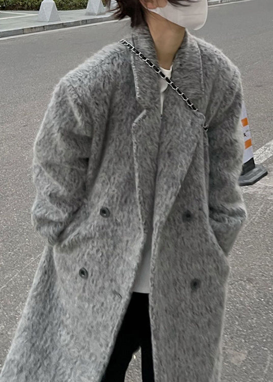 Elegantly Styled Coat for Everyday Wear