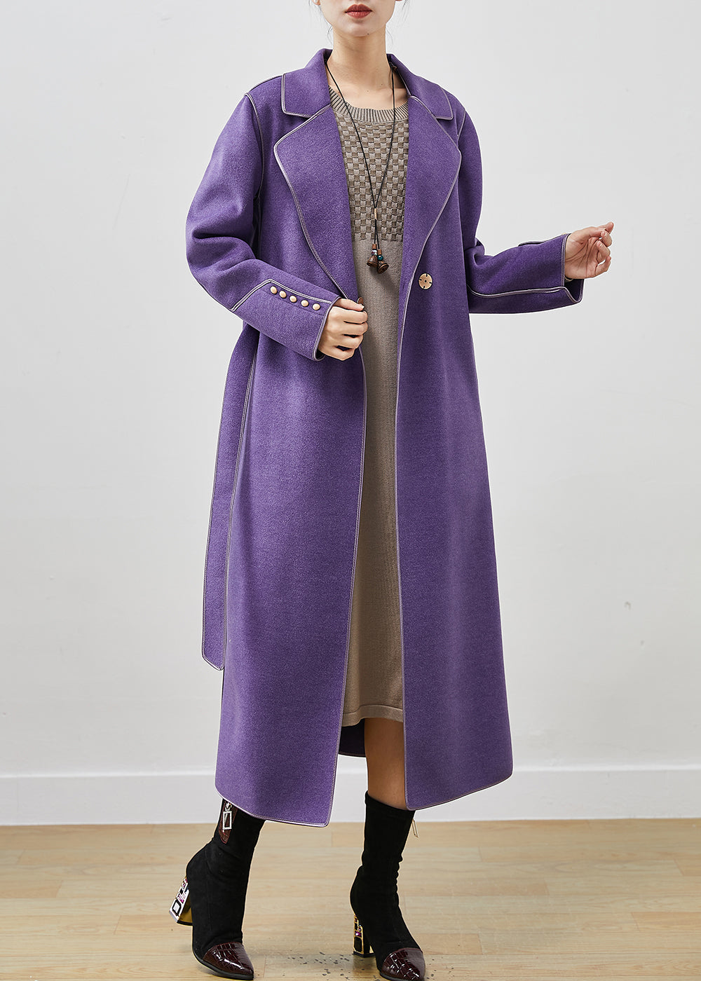 Gracefully Styled Coat for Any Occasion