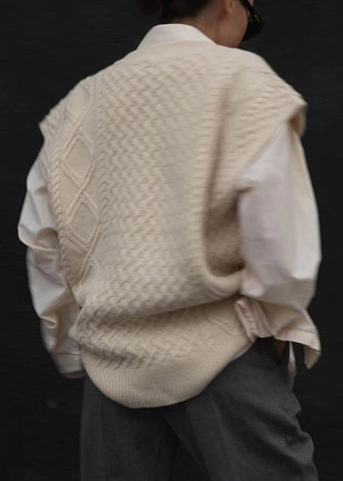 Classic Vintage Coat with a Flattering Fit