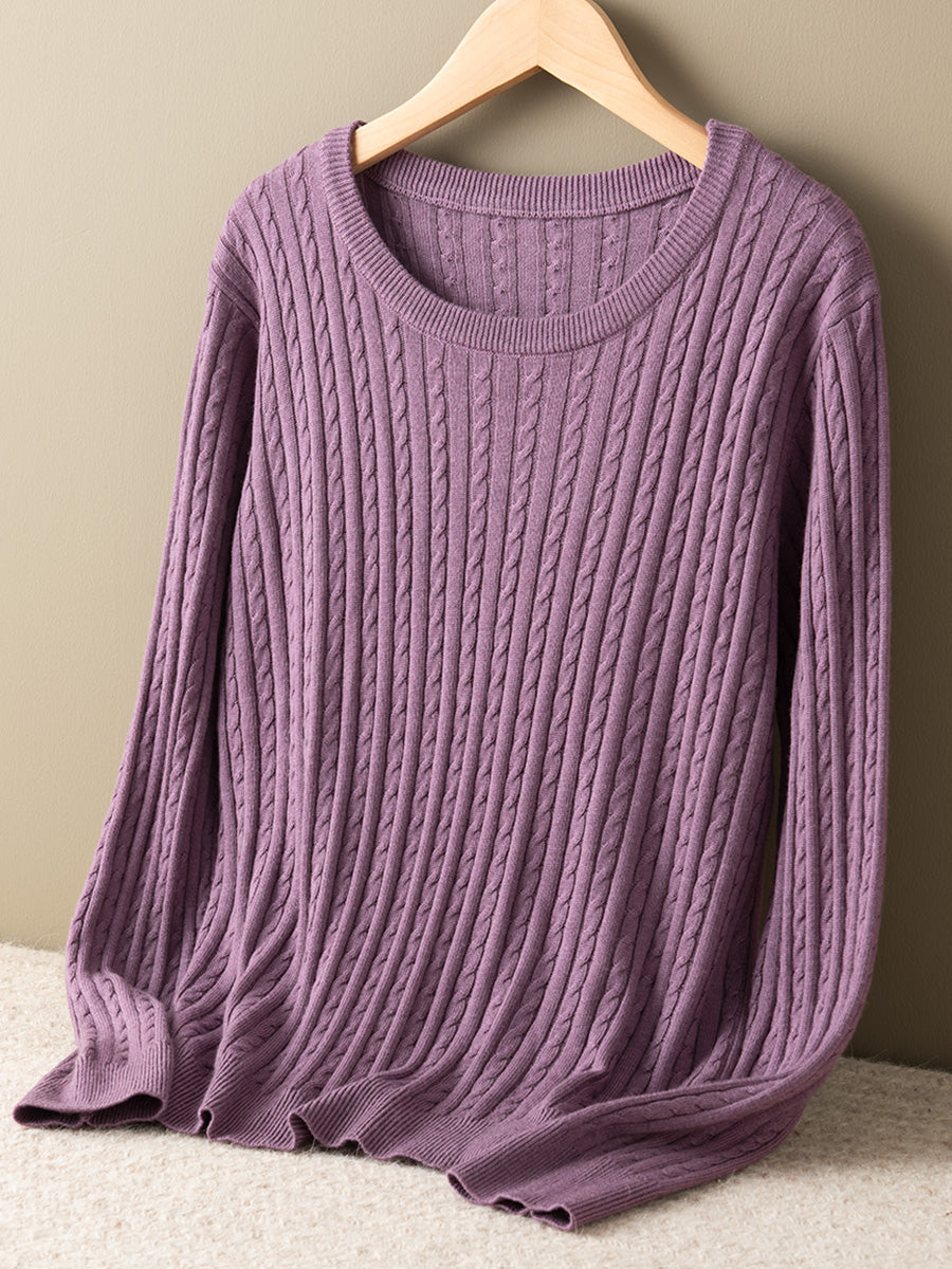 Classic Vintage Sweater with a Flattering Fit